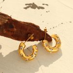 Stainless Steel Gold-Plated Imitation Pearl Zircon Inlaid C- Shaped Earrings Retro Elegant and Personalized Earrings