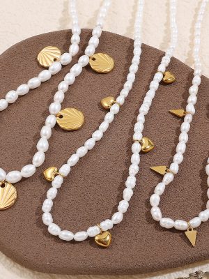 Stainless Steel Light Luxury Beaded Necklace 18K Gold Plated Pendant Ornaments White Fresh Water Women
