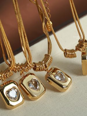 RETRO Geometric Heart Love Heart Pendant Clavicle Chain Advanced Double-Layer Snake Stainless Steel Necklace Neck Accessories