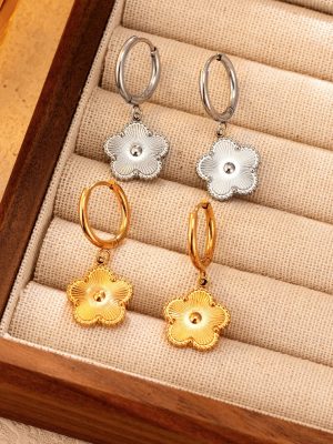 Five-Leaf Flower Pendant Stainless Steel Earrings Women's Versatile Plated 18K Premium Earrings