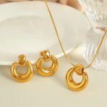 Glossy Fashionable Circle Necklace Set 18K Gold Plating Advanced Personality Women's Earrings