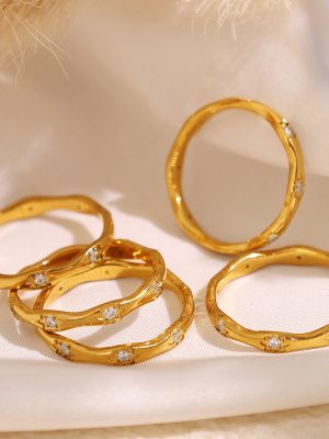 Temperament Design Ring Bracelet Stainless Steel Plated 18K Gold Wavy-Shaped Eight Awn Star