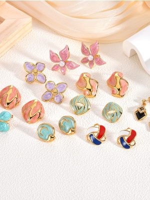 Classic style stainless steel earrings, high-end ear accessories with a temperament wild and simple roselle stud earrings for commuting.