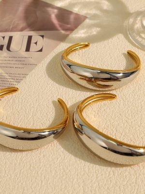 Bracelet Exaggerated Grid Wide Room Gold Bracelet Heavy Industry Design Advanced Ornament