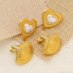 INS Love Personality Stainless Steel Studs Female Advanced All-Match Heart-Shaped Earrings Female