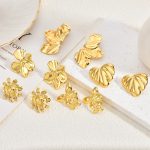 Best-selling stainless steel earrings, high-end French classic style, simple commute, women's flower stud earrings, heart-shaped