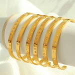 New Retro Inlaid Zircon Bracelet Design 18K Gold Plated Stainless Steel Bracelet Temperament