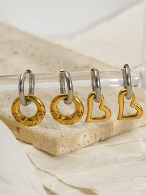 Stainless steel color-block detachable heart-shaped hoop earrings, women’s high-end gold-plated ear accessories.