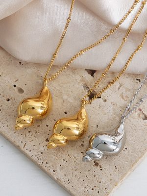New Simple Premium Light Luxury Temperament Holiday Conch Stainless Steel Pendant Necklace Ornament