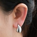 color: Rhombus Cast Stud Earrings Steel Color