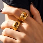 Antique Vintage Textured Edge Oval Tigereye Ring Stainless Steel Gold Plated Simple and Light Luxury Index Finger Ring RGS