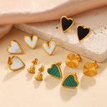 Retro Gold Irregular White Shell Love Heart Stud Earrings Simple Heart-Shaped Earrings
