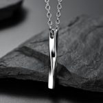 color: Mobius Strip +60cm Stainless Steel Chain