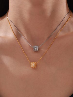 Commute Minimalist Personality Snake Bones Chain Stainless Steel Necklace Hollow Cylinder Multilayer Diamond Design Copper Pendant Necklace
