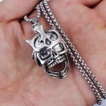 color: Big Skull + Steel Chain