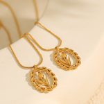 Oval Brand Hollow Clavicle Chain Elegant High-Grade Light Extravagant Love Heart Tulip Flower