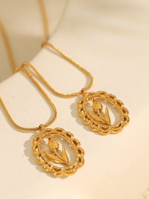 Oval Brand Hollow Clavicle Chain Elegant High-Grade Light Extravagant Love Heart Tulip Flower