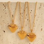 Vintage Heart Pendant Necklace Personality Steel Gold Plated Necklace Design Ornament