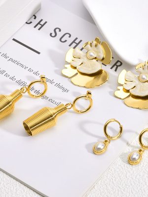 Stainless steel earrings, gold-colored, exaggerated autumn/winter earrings, He Fang design, women's tassel round earrings