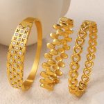 Hollow Heart-Shaped Multi-Part Bracelet Stainless Steel Plated 18K Real Gold Advanced Commuter