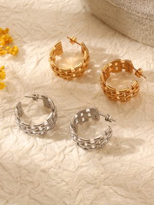 Commuter's All-Matching Twist Chain Winding Woven round Ring Earrings Temperament 18K Gold Ear-Ring Clip Female Ins Advanced