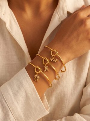 Minimalist Diamond-Embedded Twelve Constellation Pendant Knotted Twin Open-End Bracelet 18K Gold Plating C- Shaped Bracelet