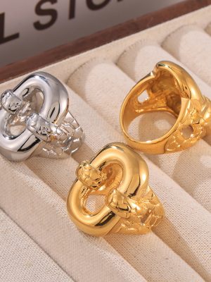 O-Shaped Geometric Turtle Ring Stainless Steel 18K Gold Plating Advanced Retro Exaggerated Design Ornament