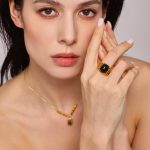 Black Agate Hollow Heavy Industry Stainless Steel 18K Gold Ring Index Finger Ring Light Luxury Graceful Personality Ring