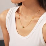 Retro Three-Color Glass Stone Pendant Clavicle Chain Female Light Luxury Twin Stainless Steel Plated 18K Gold Accessories