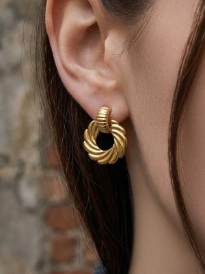 Stainless Steel Spiral Twisted Chic Earrings Female 18K Thick Gold Electroplated Color-Preserving Elegant Earrings