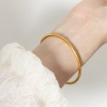color: Z119-Gold Bangle XL Size