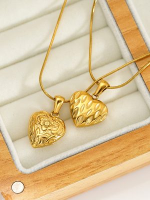 Love Three-Dimensional Peach Heart Necklace Pendant Women's Light Luxury High-Grade 18K Gold Plating Stainless Steel