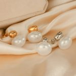 Cylindrical Pearl Stainless Steel Studs Women's Mild Luxury Retro All-Match Earrings 18K Earrings