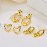 Golden stainless steal earrings, light luxury, high-end, autumn winter retro exaggerated earrings, design ear studs for women.