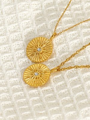 Popular round Brand Pendant Jewelry Women's Stainless Steel 18K Gold Plated Elegant Eight Awn Star Pendant Necklace